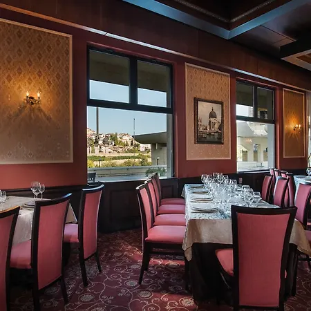 Interhotel 4* Veliko Tŭrnovo
