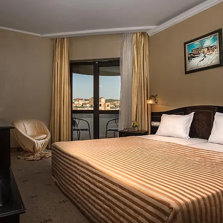 Interhotel 4* Veliko Tŭrnovo