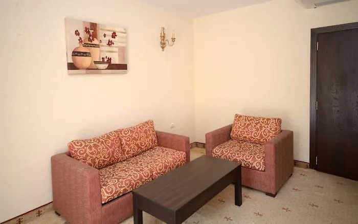 מלון Interhotel 4*