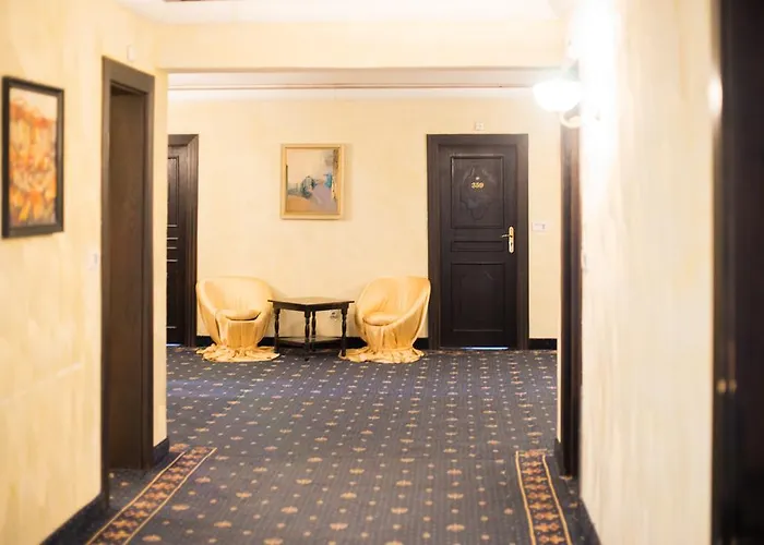 מלון Interhotel 4*