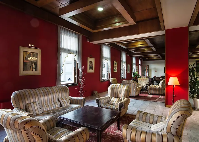 מלון Interhotel וליקו טורנובו