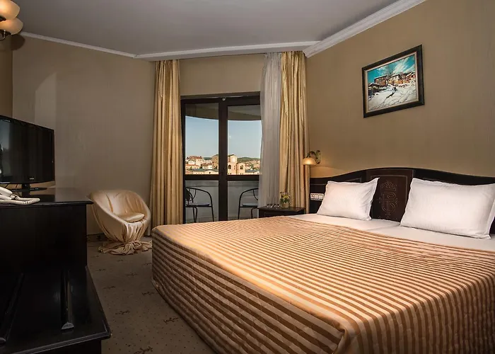 Interhotel 4* וליקו טורנובו